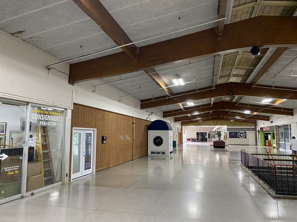 Dort Mall - May 11 2022 (newer photo)